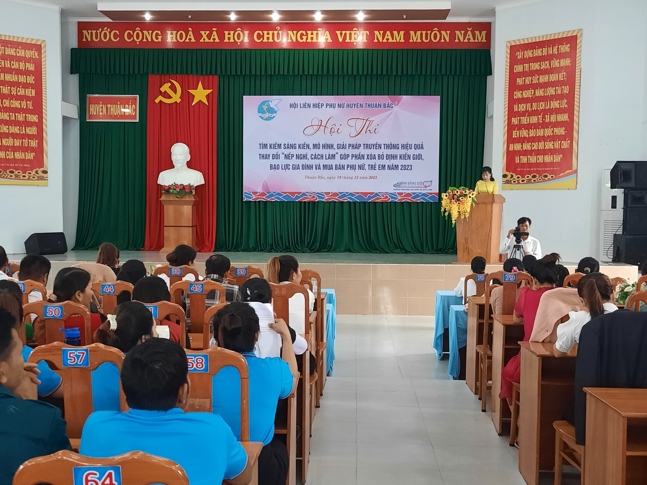 Hội Liên Hiệp Phụ Nữ Huyện Thuận Bắc:  Tổ chức Hội thi truyền thông hiệu quả về thực hiện bình đẳng giới và những  vấn đề cấp thiết  về phụ nữ và trẻ em.
